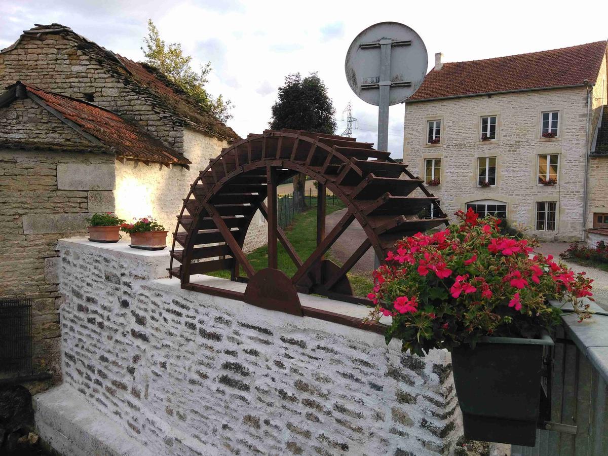 Bed and Breakfast Moulin de la Fleuristerie à Orges Extérieur photo